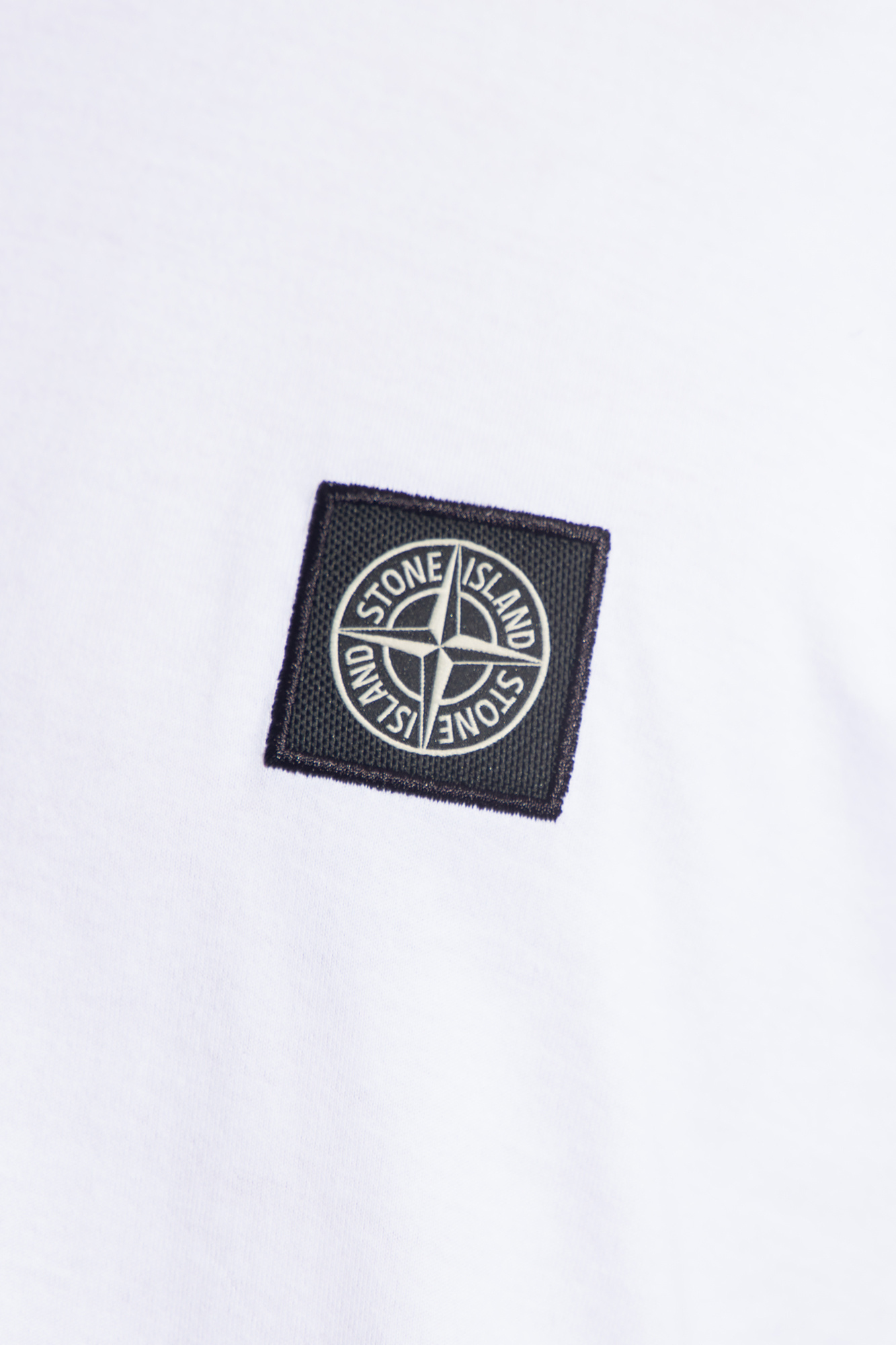 Stone island badge 2024 logo t shirt